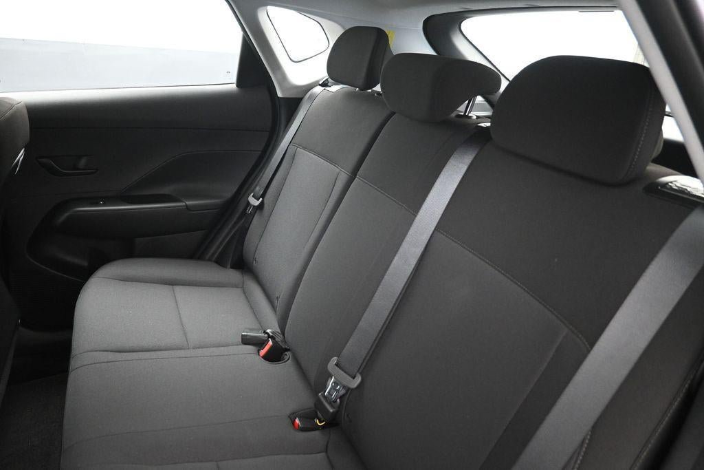 New 2027 Hyundai Kona SE FWD image 25