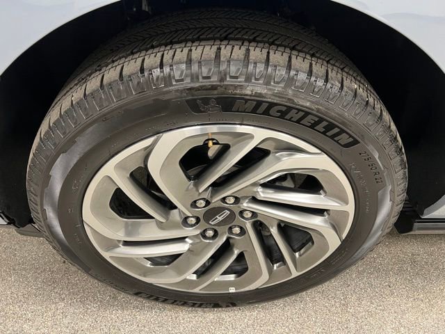 Used 2025 Lincoln Navigator L Reserve image 15