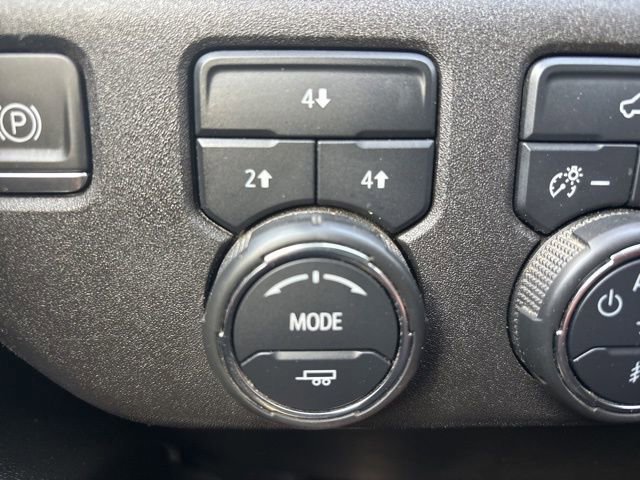 Used 2024 Chevrolet Silverado 3500 LT w/ Convenience Package image 37