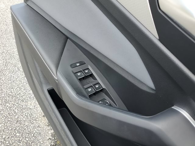 Used 2025 Volkswagen Jetta SE w/ Sunroof Package FWD image 36