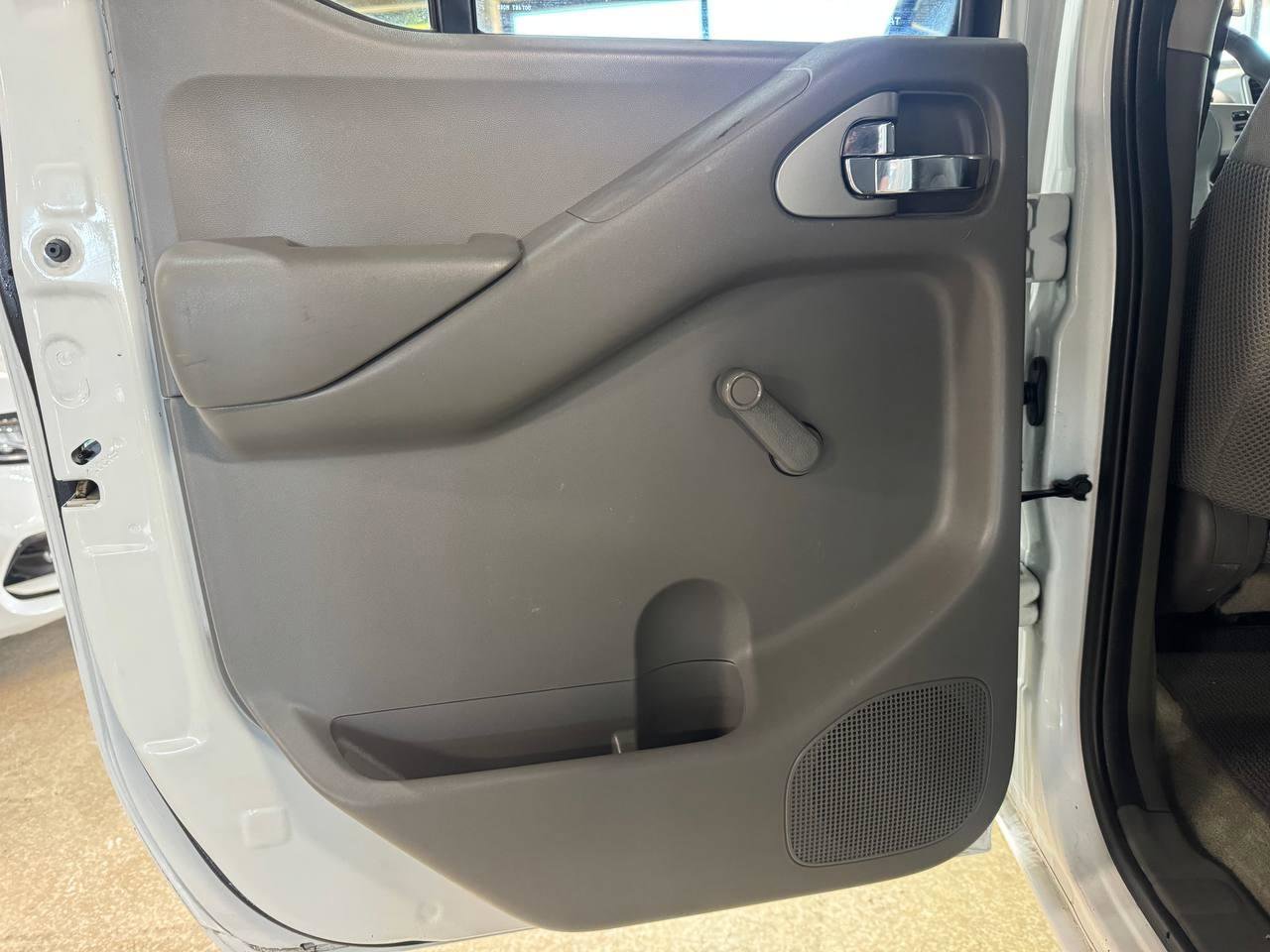 Used 2016 Nissan Frontier S RWD image 18