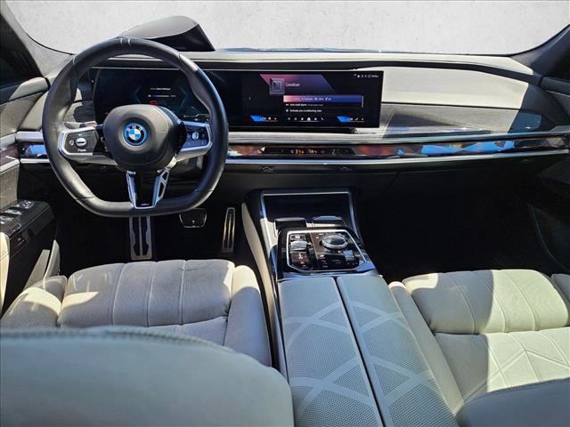 Certified 2023 BMW i7 xDrive60 w/ Parking Assistance Package image 17