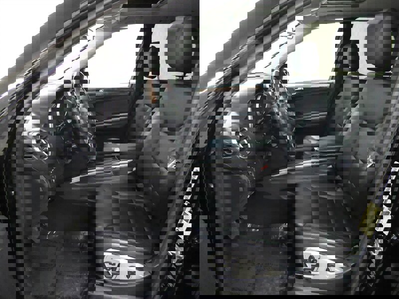 Used 2010 Mercedes-Benz ML 350 4MATIC image 18