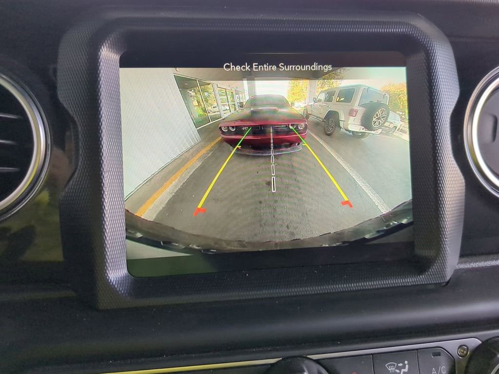 Used 2023 Jeep Wrangler Unlimited Rubicon 392 image 16