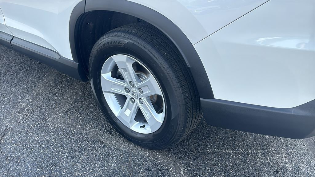 Used 2023 Honda Pilot LX image 9