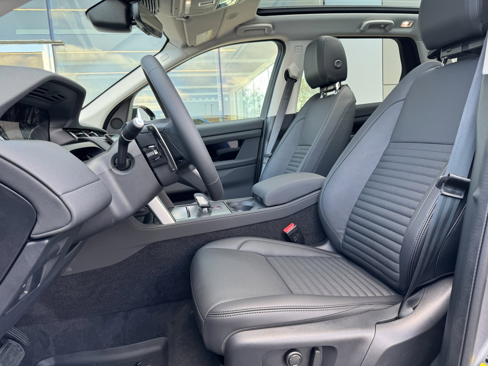 Used 2024 Land Rover Discovery Sport S AWD/4WD image 15