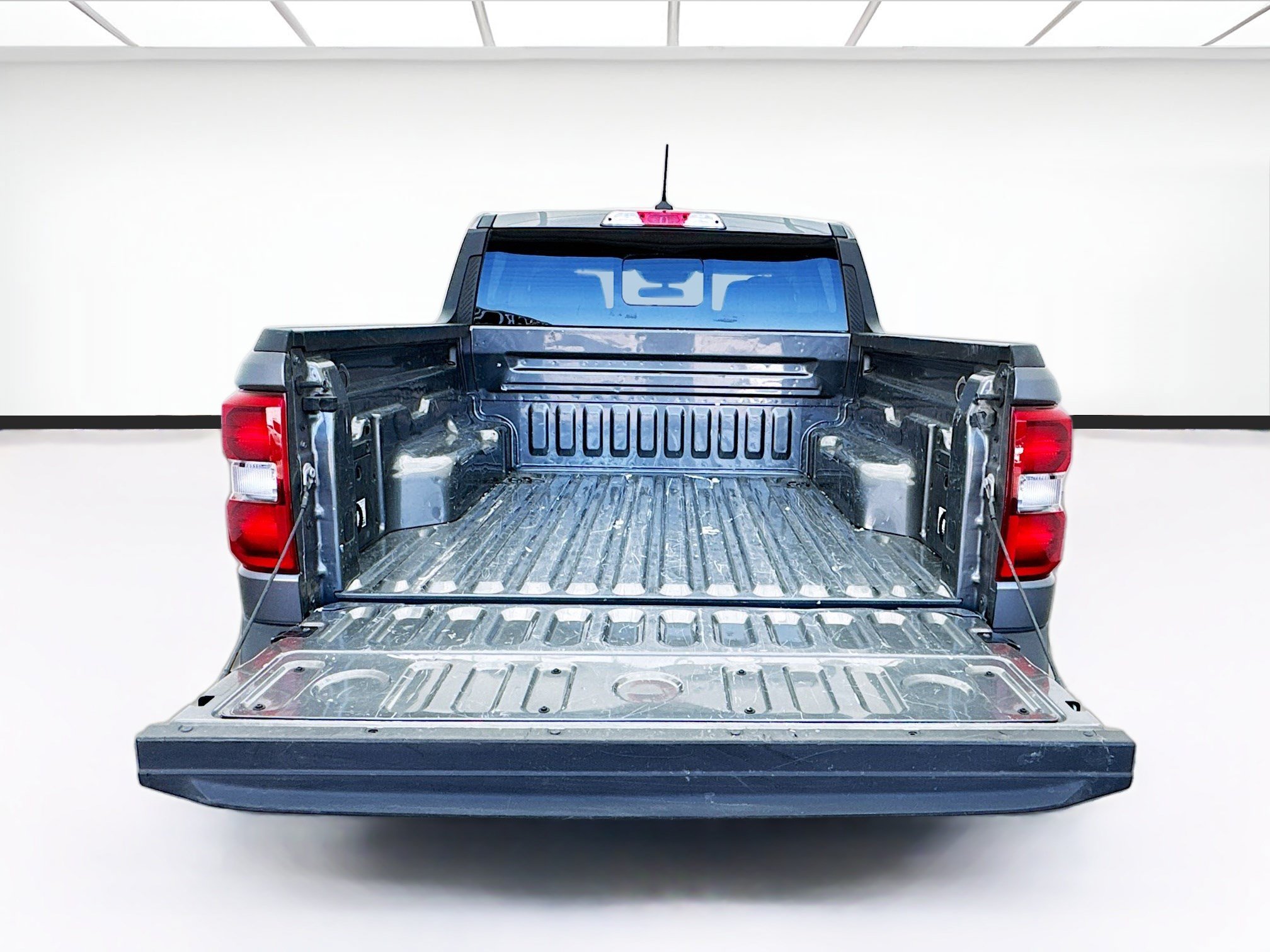 Used 2023 Ford Maverick Lariat w/ Black Appearance Package FWD image 17