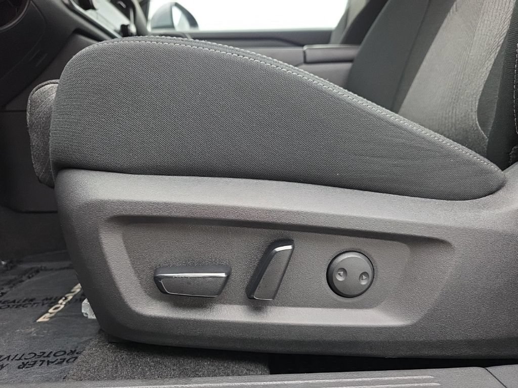 Used 2024 Nissan Rogue SV AWD/4WD image 21