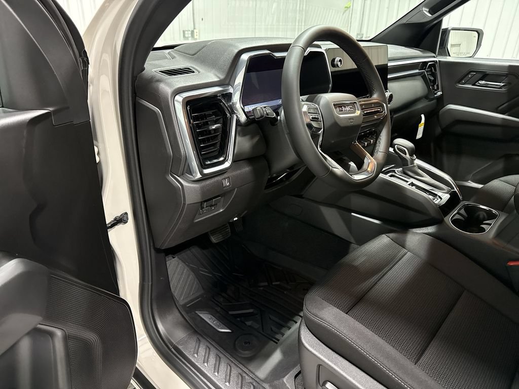 New 2026 GMC Canyon Elevation w/ Convenience Package RWD image 10