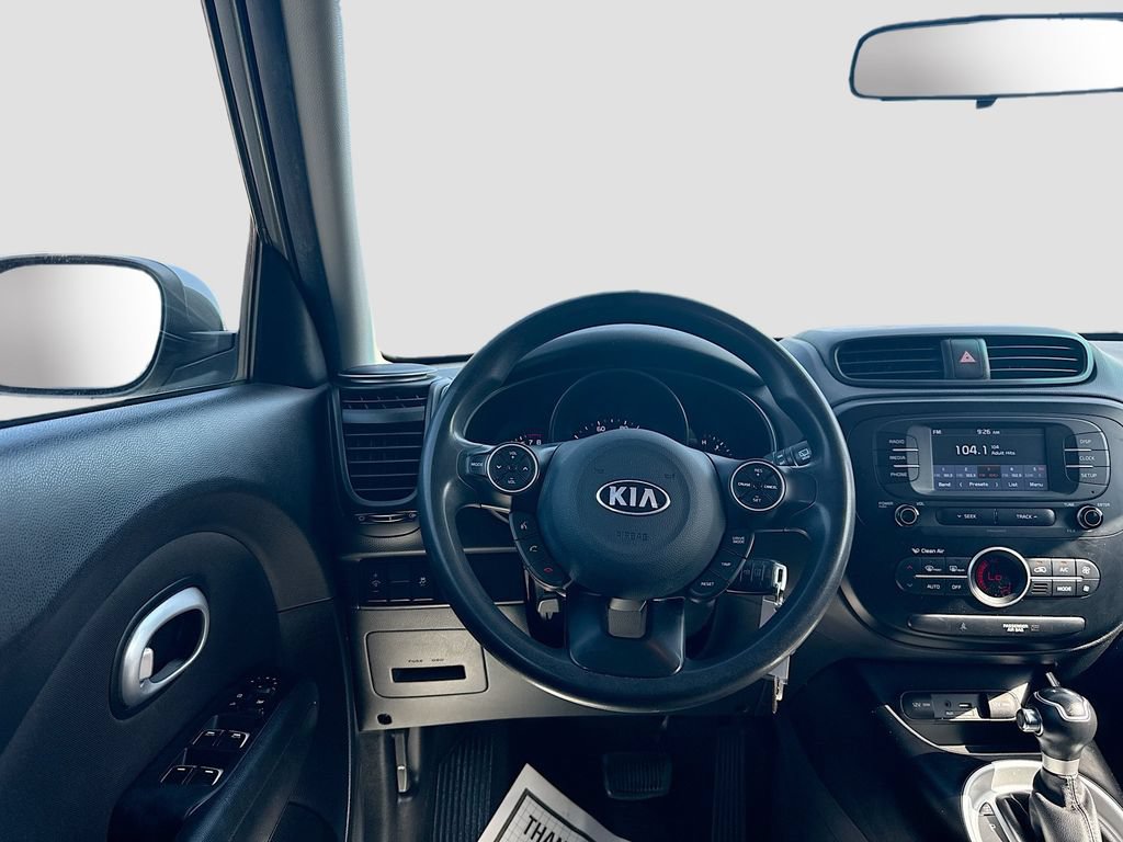 Used 2017 Kia Soul + FWD image 20