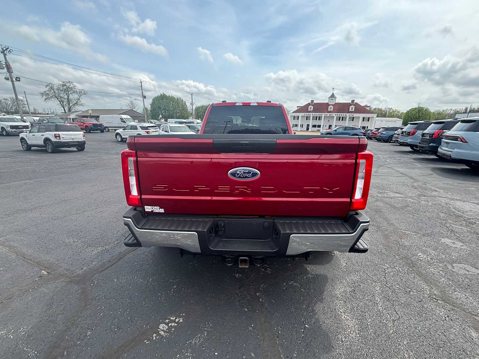 Used 2025 Ford F350 XLT image 5