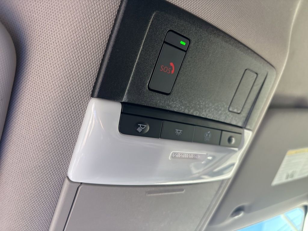 Used 2023 Nissan Rogue SV image 37