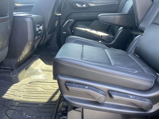Used 2022 GMC Yukon Denali w/ Advanced Technology Package image 10