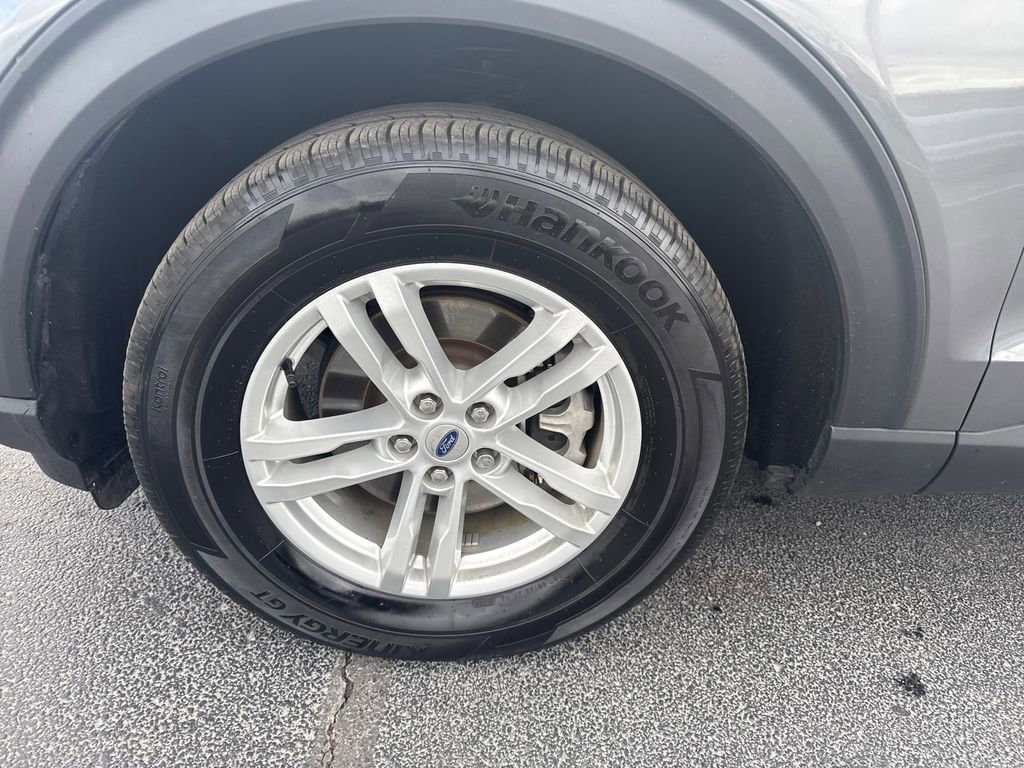 Used 2023 Ford Explorer XLT w/ Equipment Group 202A image 19