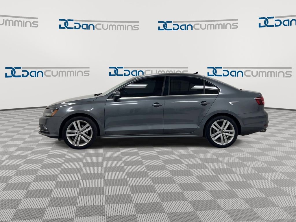 Used 2017 Volkswagen Jetta SEL image 5