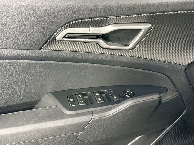 Used 2023 Kia Sportage LX image 23