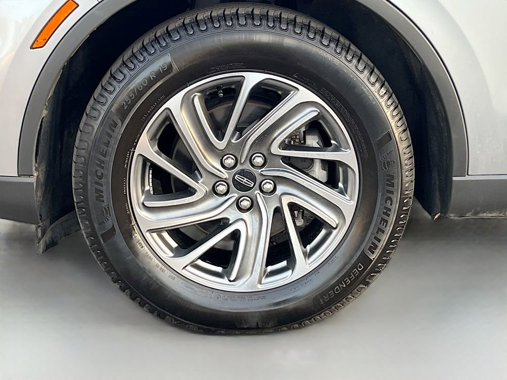 Used 2023 Lincoln Aviator AWD w/ Elements Package image 32