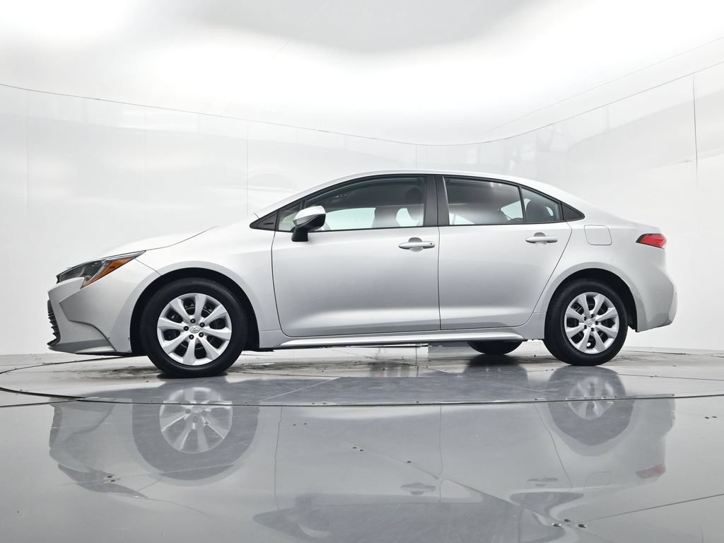 Used 2023 Toyota Corolla LE FWD image 36