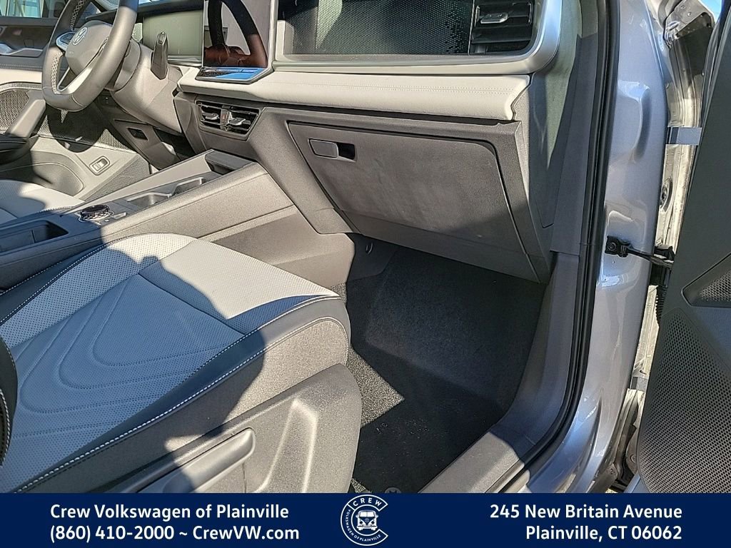 New 2026 Volkswagen Tiguan SE image 44