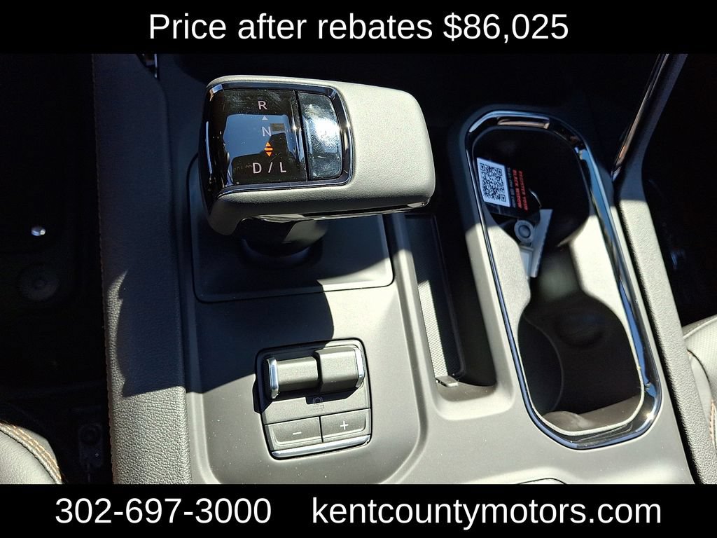 New 2026 GMC Sierra 1500 AT4 w/ AT4 Premium Package AWD/4WD image 17
