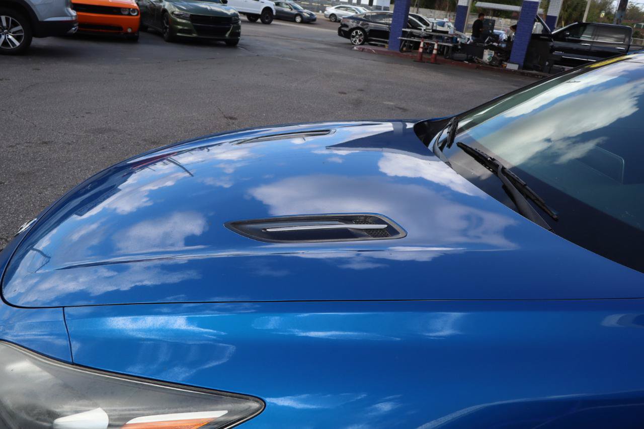 Used 2018 Kia Stinger Premium RWD image 38