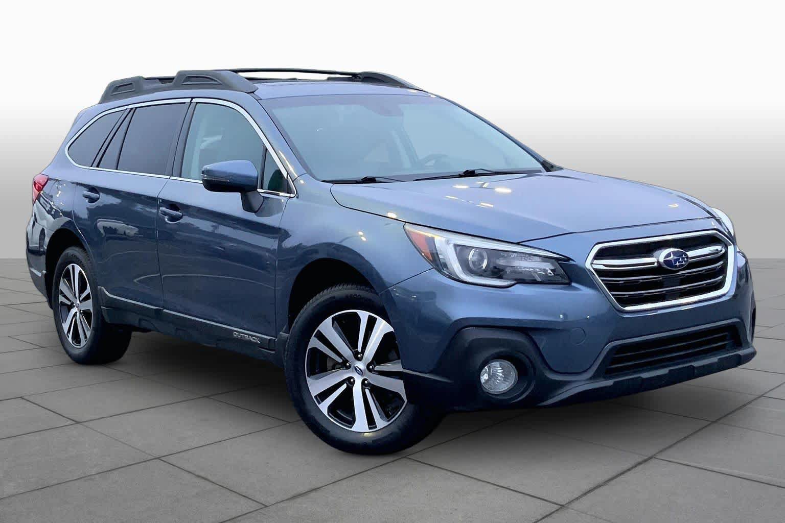 Used 2018 Subaru Outback 2.5i Limited AWD/4WD image 3