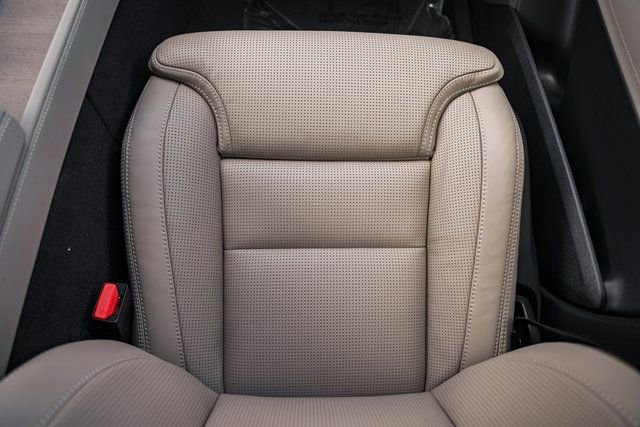 Used 2026 Volvo XC90 B6 Ultra w/ Protection Package Premier image 28