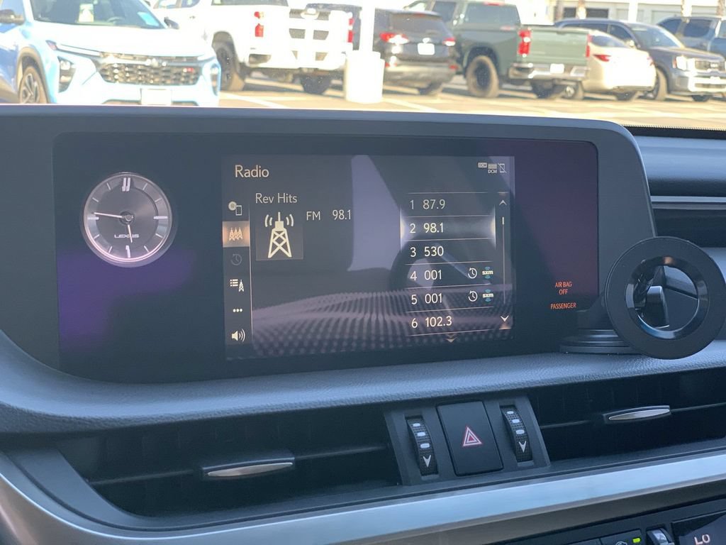 Used 2019 Lexus ES 350 w/ Premium Package FWD image 11