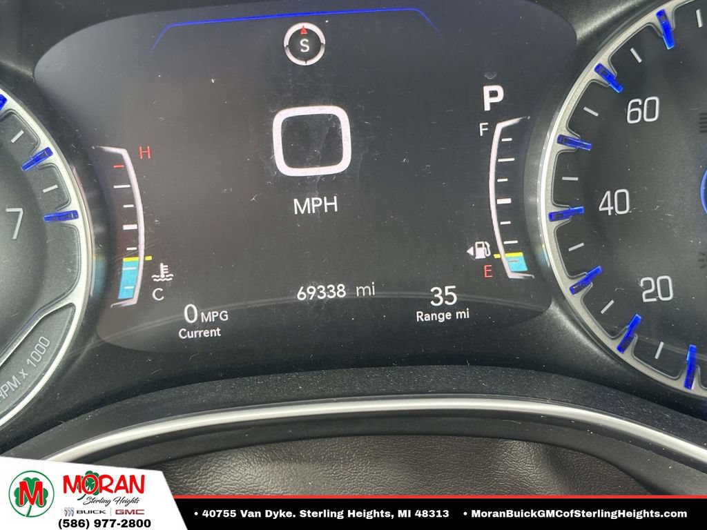 Used 2017 Chrysler Pacifica Touring-L Plus FWD image 21