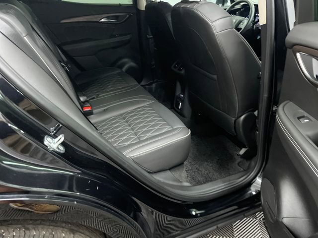 Used 2023 Buick Envision Avenir image 31