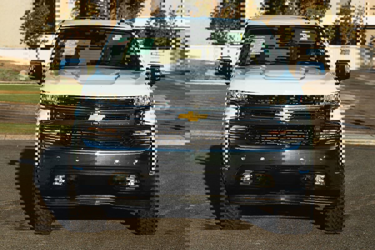 Used 2019 Chevrolet Silverado 1500 LT w/ Convenience Package image 7