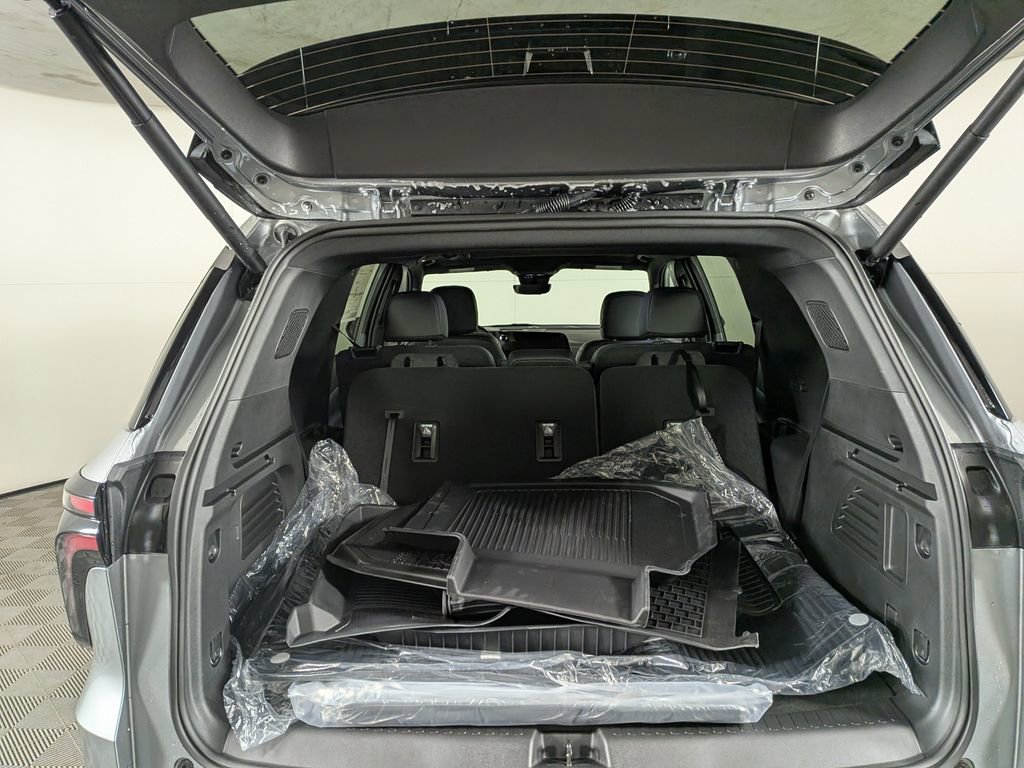New 2026 Chevrolet Traverse Z71 w/ Enhanced Driving Package image 10