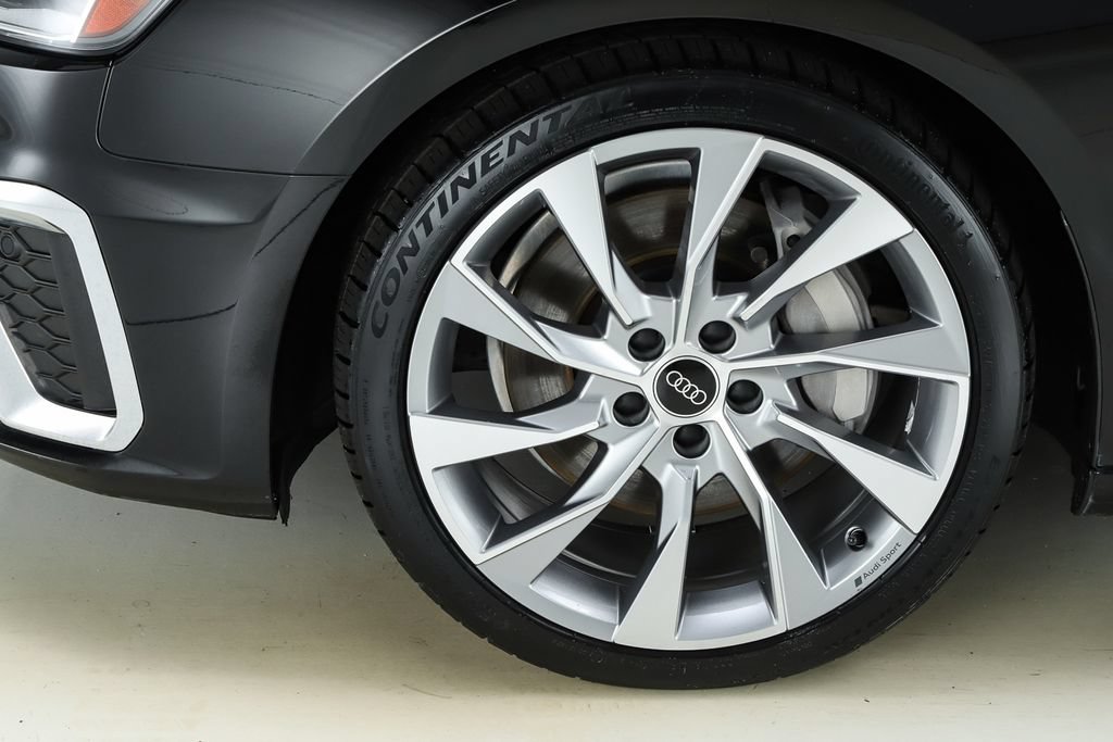 Used 2023 Audi A4 2.0T Premium Plus w/ Premium Plus Package AWD/4WD image 9