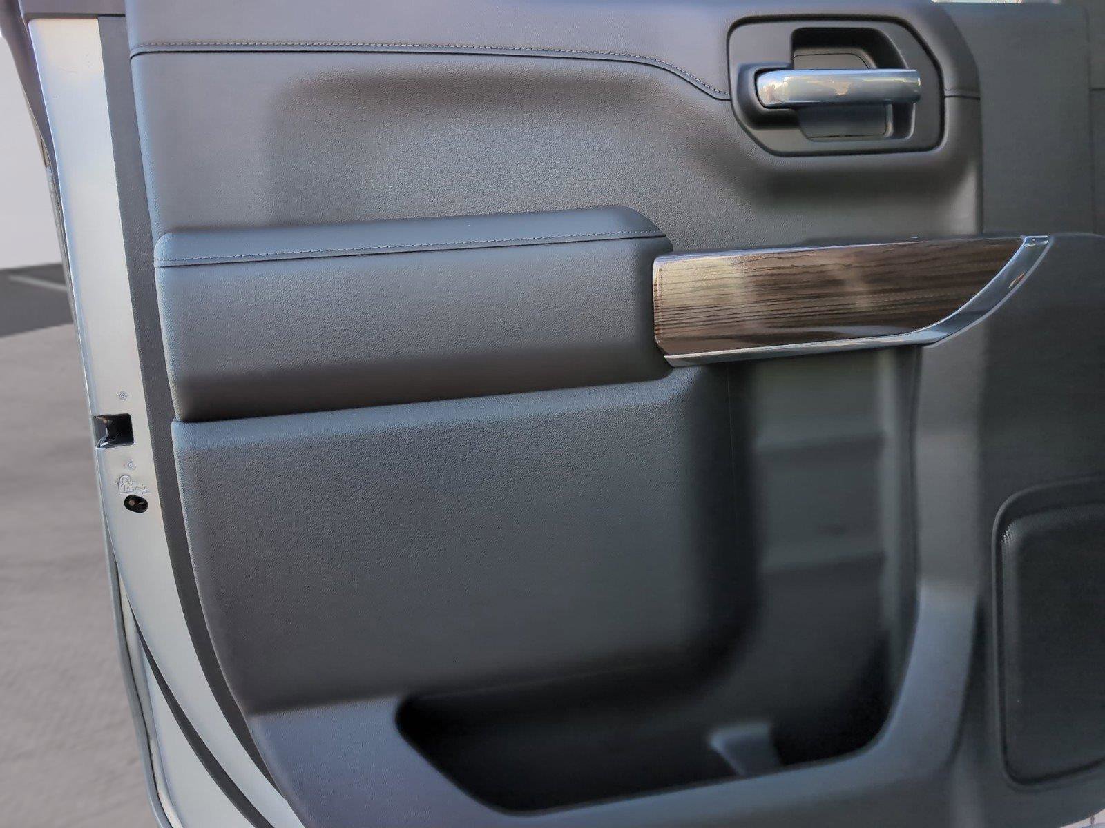 Used 2022 Chevrolet Silverado 1500 LT Trail Boss image 31