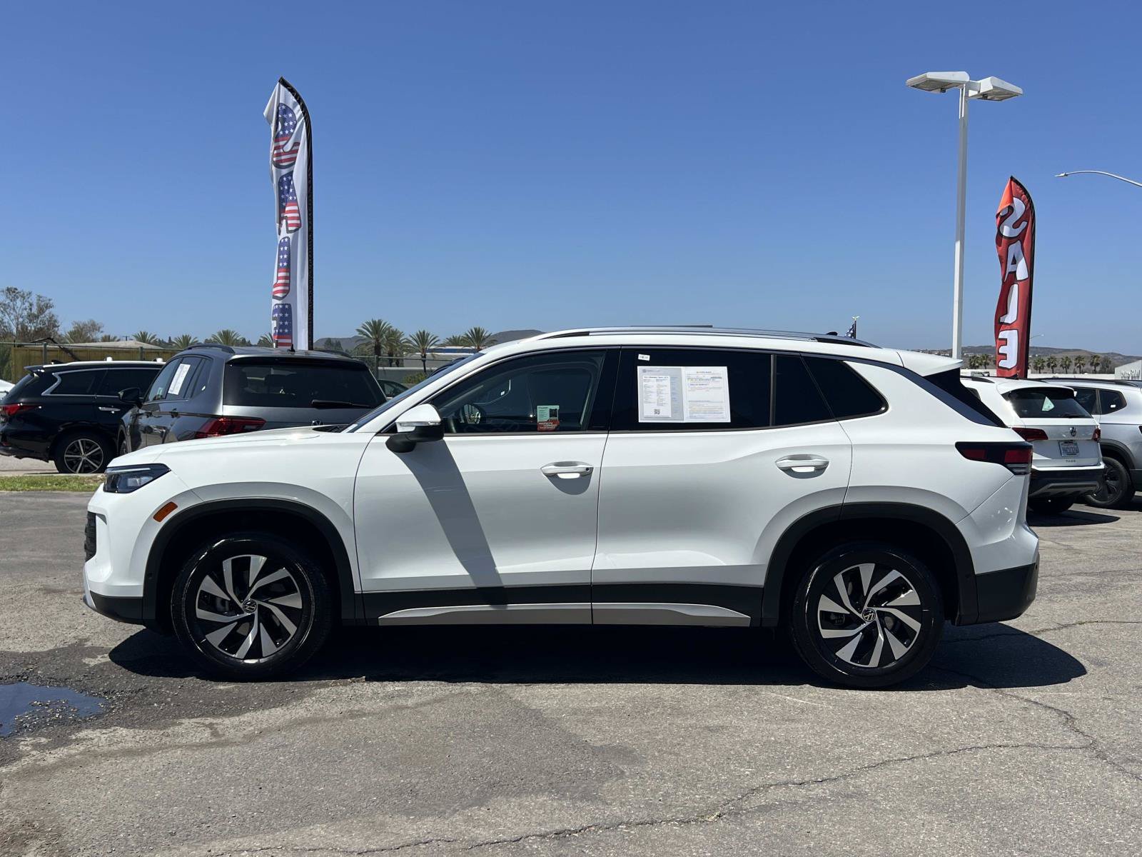 Certified 2025 Volkswagen Tiguan S FWD image 2
