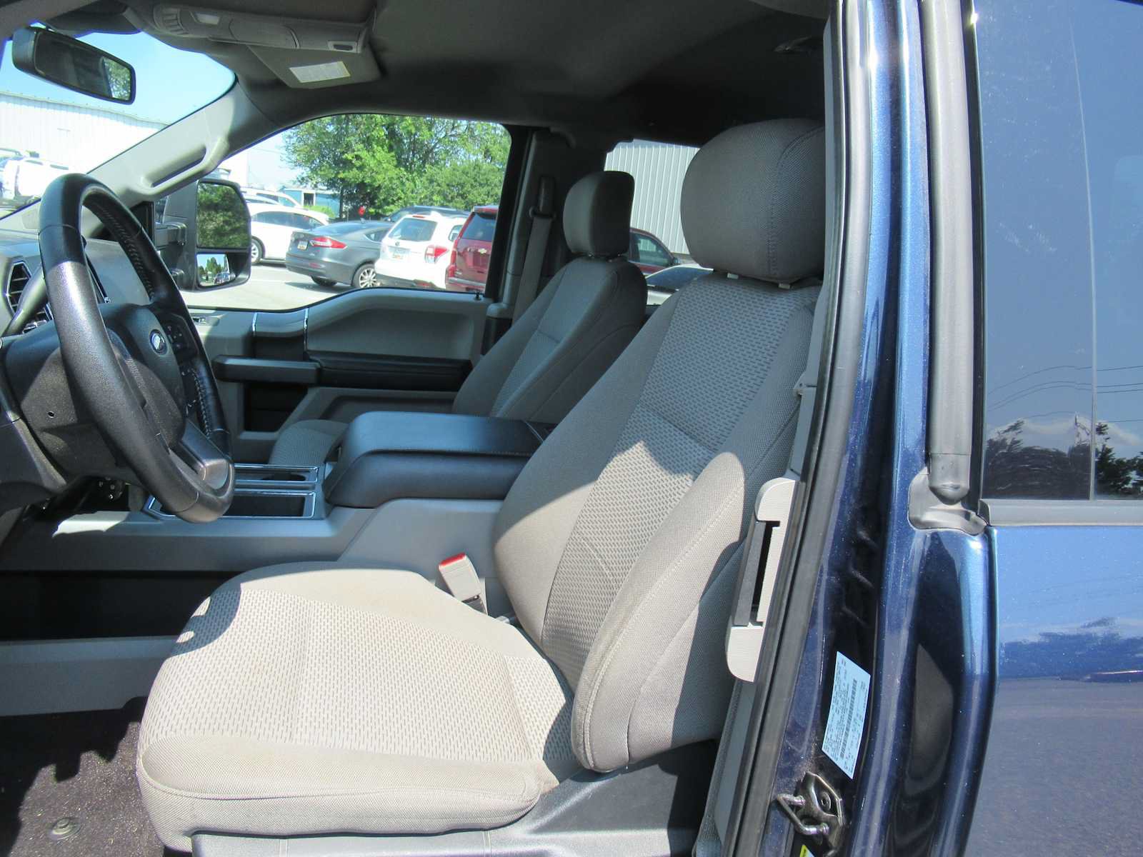 Used 2020 Ford F150 XLT w/ Equipment Group 302A Luxury AWD/4WD image 21