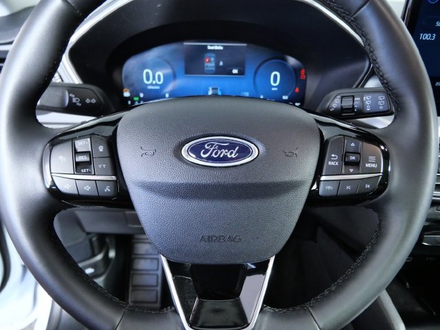 Certified 2025 Ford Escape Platinum AWD/4WD image 24