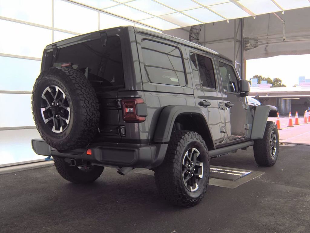 Used 2025 Jeep Wrangler Unlimited Rubicon 4xe w/ Convenience Group image 7