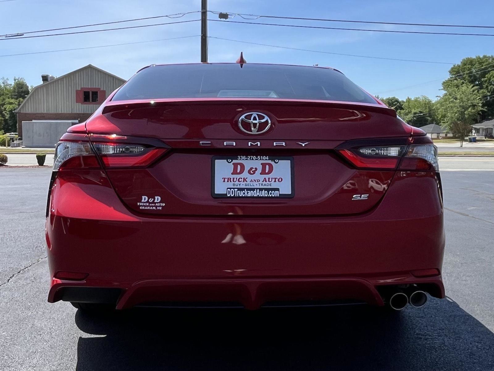 Used 2022 Toyota Camry SE FWD image 25