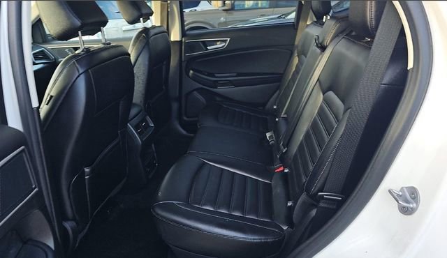 Used 2022 Ford Edge SEL w/ Convenience Package image 4
