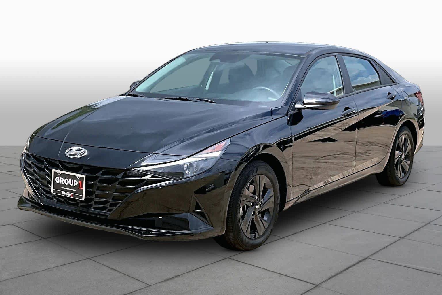 Used 2023 Hyundai Elantra SEL FWD image 1