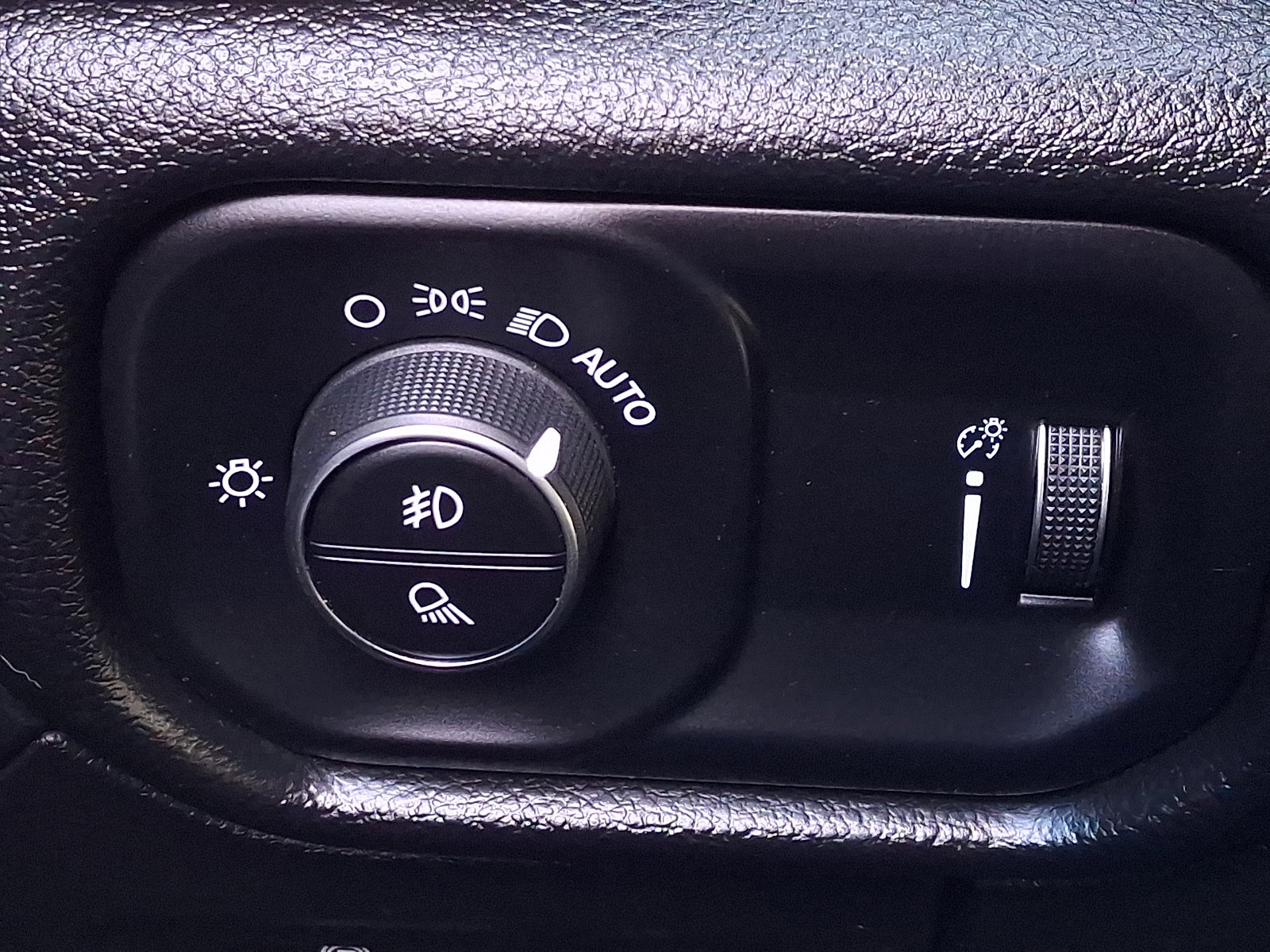 Used 2020 RAM 1500 Big Horn image 25