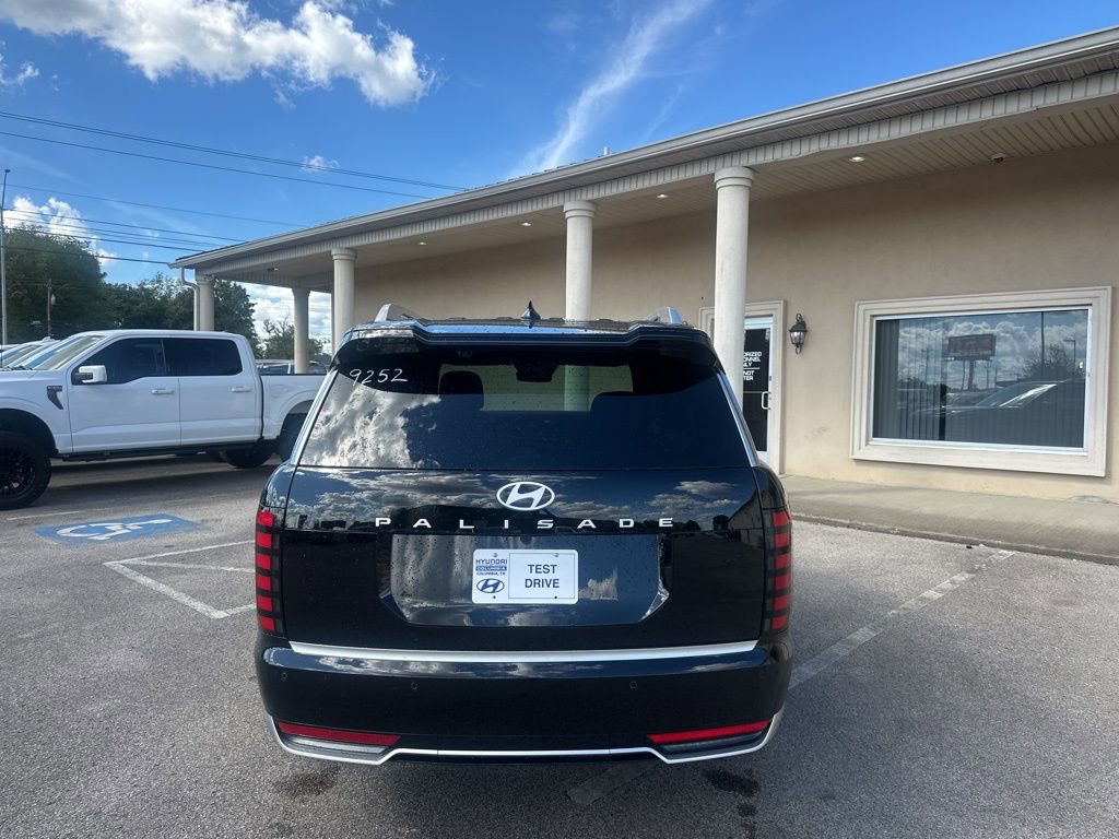 New 2026 Hyundai Palisade Calligraphy FWD image 7