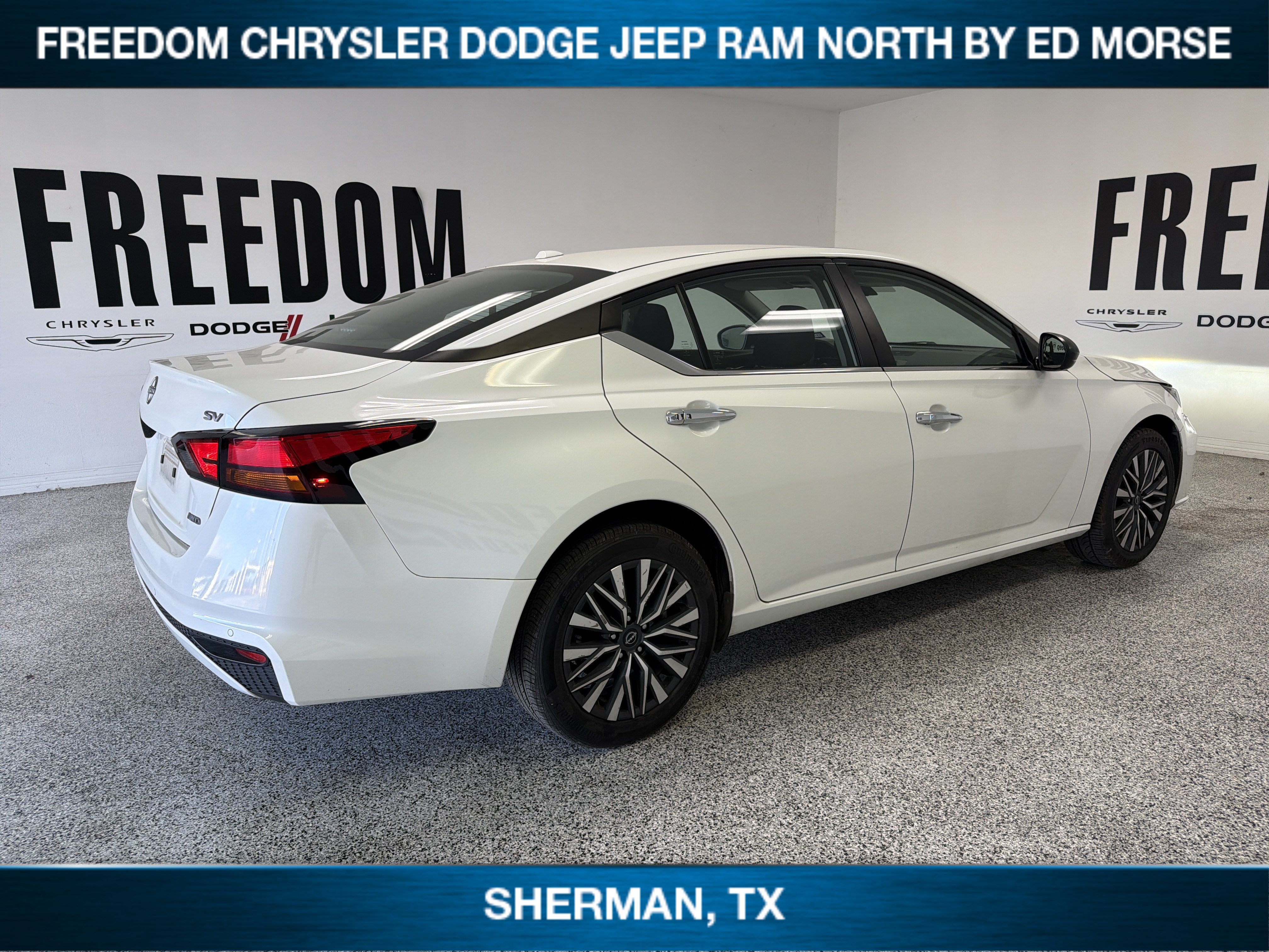 Used 2024 Nissan Altima 2.5 SV AWD/4WD image 4