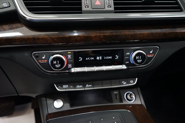 Used 2019 Audi Q5 2.0T Premium image 35