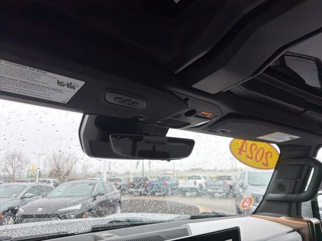 Used 2024 GMC Hummer EV 2X image 32