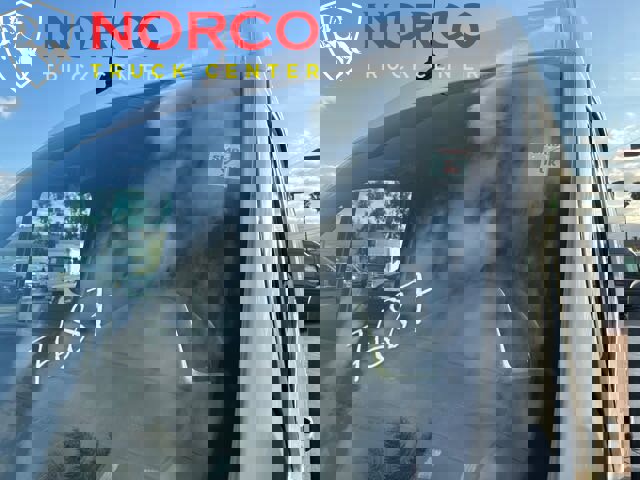 Used 2020 Freightliner Sprinter 2500 image 24