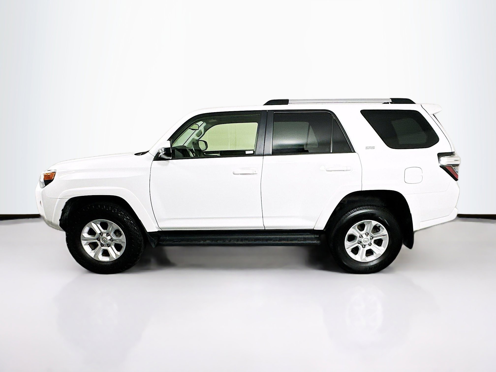 Used 2024 Toyota 4Runner SR5 image 4