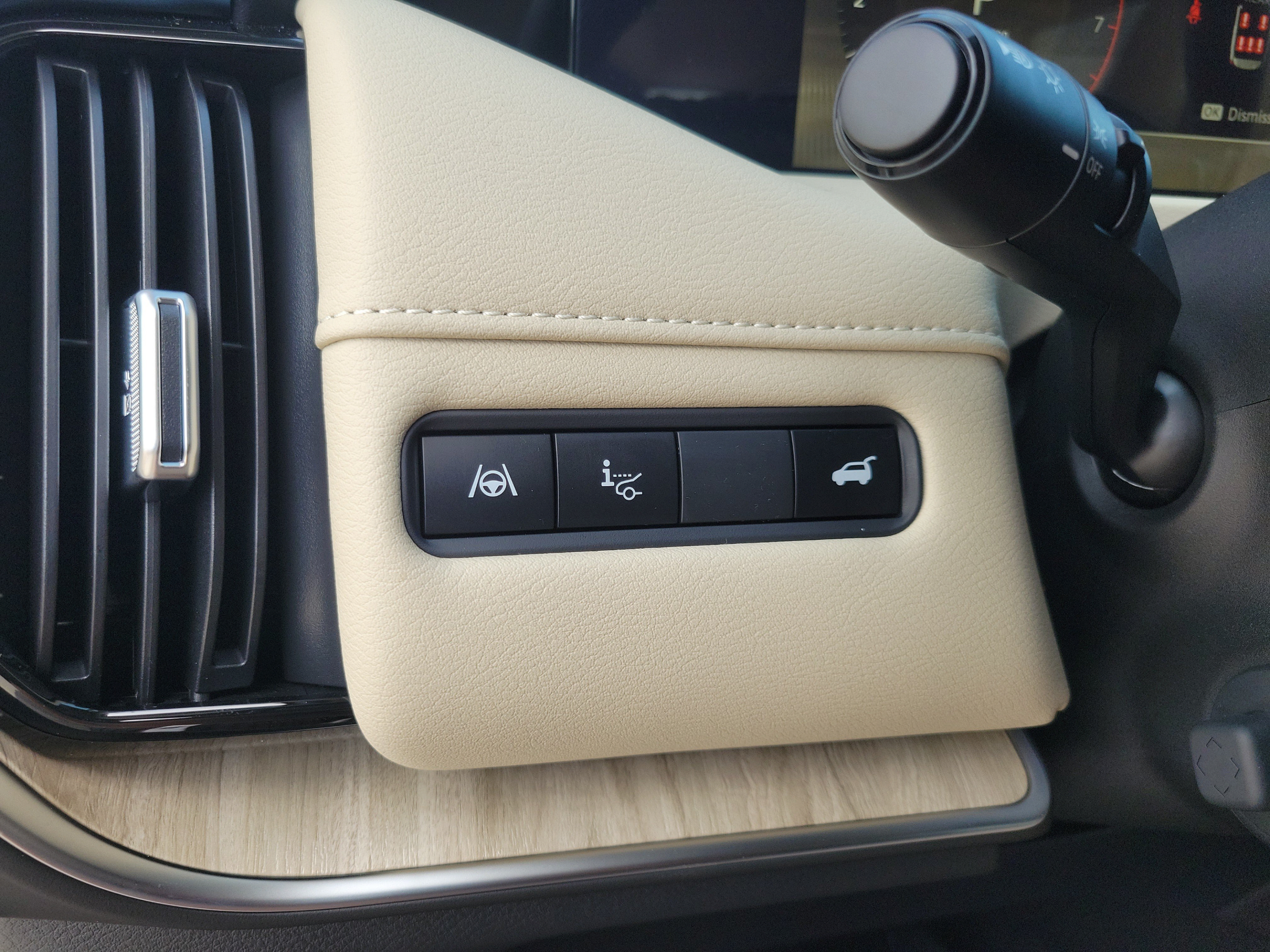 New 2026 Nissan Armada Platinum RWD image 19