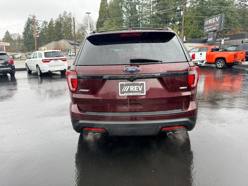 Used 2018 Ford Explorer Sport image 4